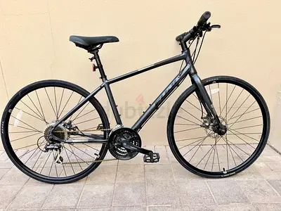 Mens FUJI road bike