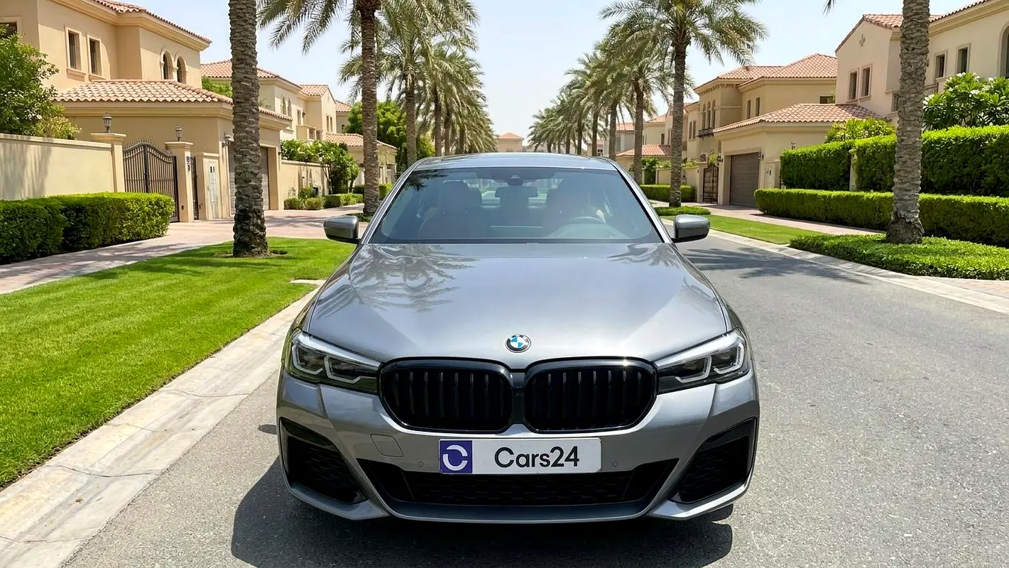 بي إم دبليو 5-سيريز 2023