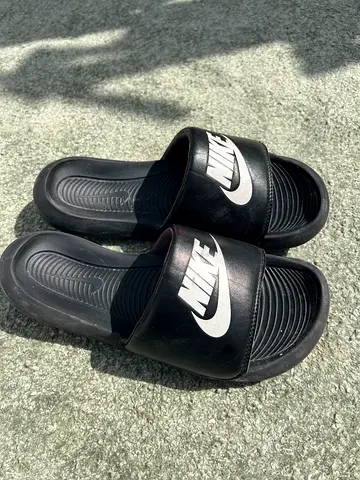 Nike slippers original