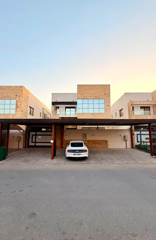 For rent in Al-Yasmeen: a villa featuring 5 master bedrooms, a majlis, a living area, a kitchen, and a maid's room.