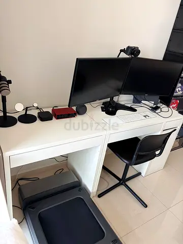 Desk