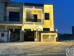 Villa with an external setback, two floors and a roof, on a main street, price including registratio