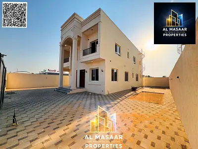 Luxury villa, classic design, 5 master bedrooms, garden, 6,000 sq ft plot on main street, owned by citizens