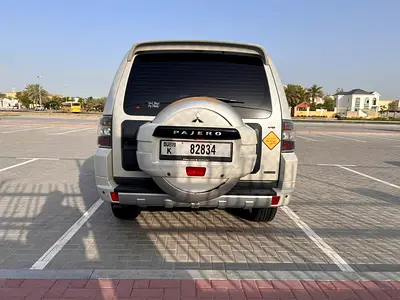 Mitsubishi Pajero 2014 GLS Medium Line | GCC Specs