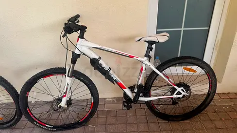 White Red Mountain Bike - Good Working Condition