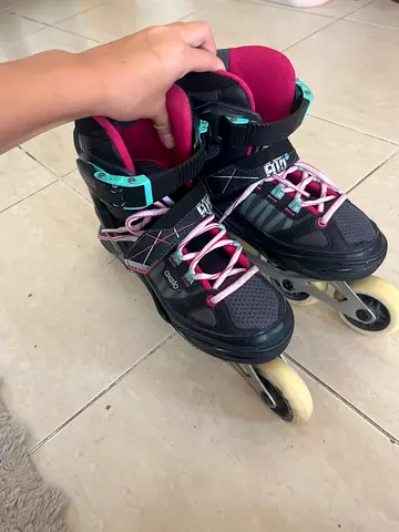 Adult adjustable inline rollerblades, good condition