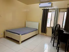 Room for rent in two bedroom flat