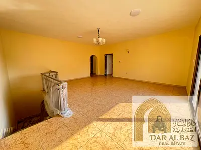 فيلا للايجار السنوي اول ساكن بعد التجديد الفيلا مكونه من 3غرفه غرفه خادمه صاله ومجلس ماستر 4حمام غرفه ماستر