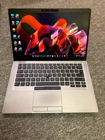 Used 14-inch Silver Laptop - Intel i5, 8GB RAM, 256GB SSD