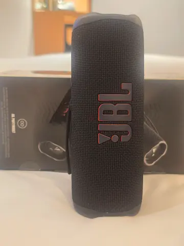 JBL Flip 6 Bluetooth speaker - good condition 10 hours battery 🔋 time
