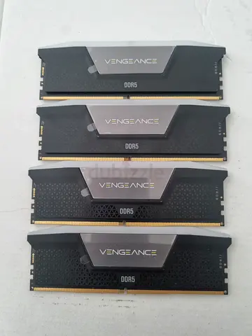 96 GB DDR5 RAM - 6400 MT/s Corsair Vengeance RGB Sticks - Set of 4