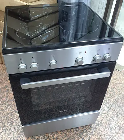 Siemens Electric Cooking Range For Sale 60CM - Excellent Condition