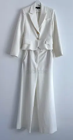 Elegant White Formal Suit Set for Women – Size S