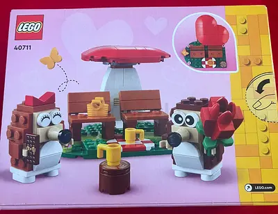LEGO 40711 Hedgehog Family Picnic - Sealed Box (Valentine’s / Heartlake)
