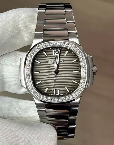 SC Patek Philippe Nautilus 7118 Grey 1:1
