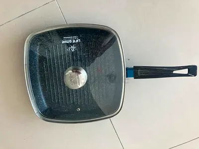 Life Smile Square Grill Pan with Glass Lid, Granite Coating