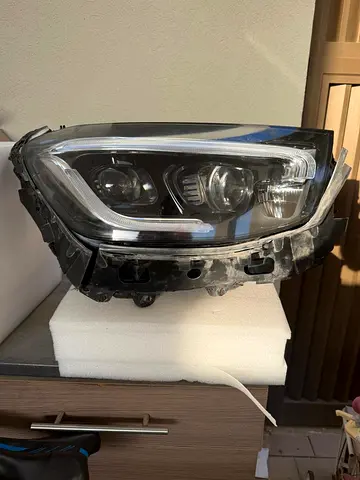 Mercedes‑Benz GLC300 Headlights (American Spec)