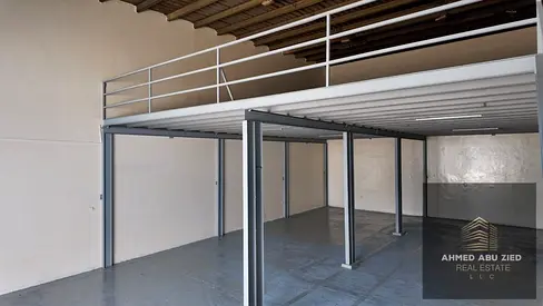 Prime 3150sqft commercial shed: Fits all businesses, 20kW power, near services. 100% free owner maintenance. Best investment! Call