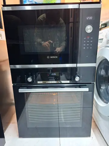 Bosch latest model 60cm built in oven and microwave