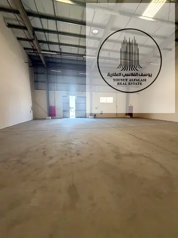 Warehouse for rent 2940 sq ft 5 kW electricity AED 132,500