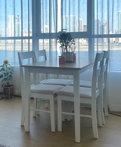 Dining Table with 4 Oak chairs with custom glass