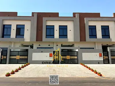 Ready to move in, including registration and ownership fees, electricity, water, and air conditioning. Two floors, opposite the mosque, at a bargain p