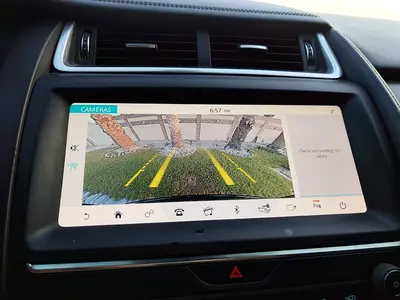 صورة مصغرة 14 لـ 2019 Jaguar E-PACE