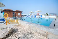 Chiller AC Free | Easy access to Burjman Metro | For Family