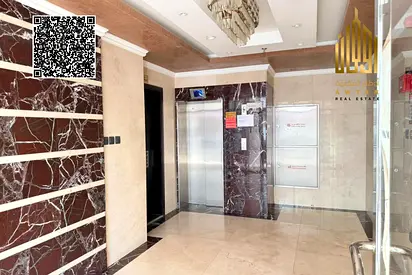 Corner Building for sale | excellent income , G+4