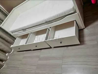 Ikea hemnes day bed with mattress 2
