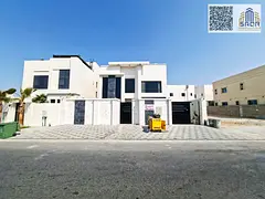 Modern villa with 8 master bedrooms / Freehold for all nationalities / Includes water, electricity,
