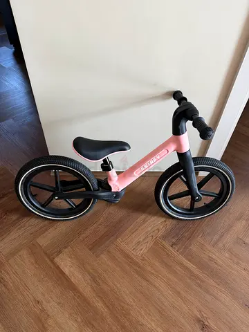 Pink childrens balance bike - lightweight, good condition SKIRFY