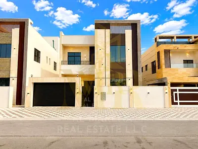 All-inclusive, two floors and a rooftop, close to mosques, shopping centers and main roads