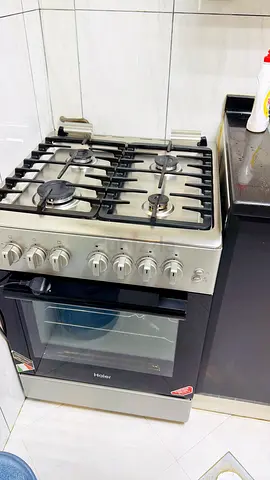 Cooker range and oven