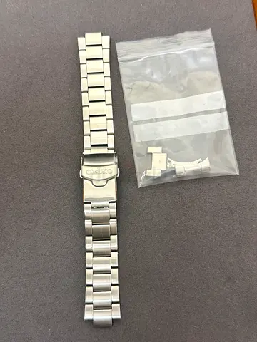 SEIKO SPORTS 5 SRPE STEEL BRACELET