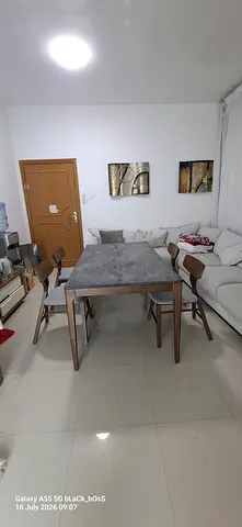 Solid wood dining table with 4 chairs - good condition
