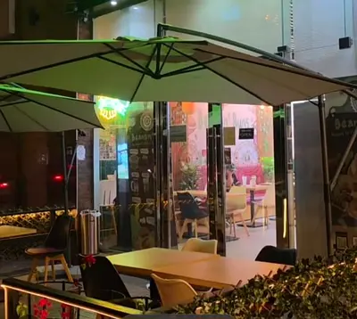 Café Closing Down – Complete Kitchen Café Equipment (50+ items)