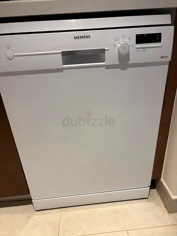 Siemens iQ100 Dishwasher - Excellent Condition - AED 700