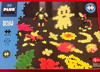 Plus-Plus Build Glow 360pcs Set (Made in Denmark) - Glow-in-the-Dark