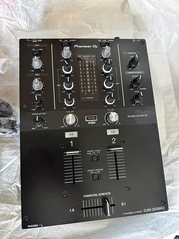 Pioneer DJM-250 MK2 - brand new, never used