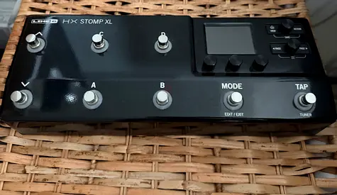Line 6 HX Stomp XL Multi-Effects Guitar Processor - Excellent Condition