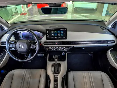 صورة 9 لـ 2023 Honda ZR-V