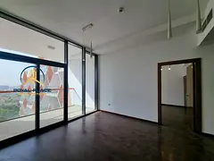 Vacant | Spacious & Bright | Prime Location