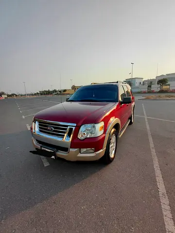 Ford Explorer Eddie Bauer 2010 GCC Specs - Well Maintained