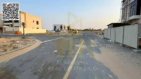 Opportunity to own 4 plots of land at an incredible price within a fully developed area, with ample