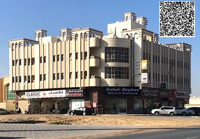 عائد استثماري قوي / مؤجره بالكامل / على شارع رئيسي / عمرها لا يتعدى ١٠ سنين