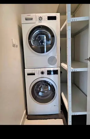 Bosch series 6 model 9 lg washing and 9 kg dryer set separate
