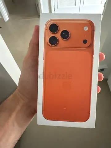 iPhone 17 Pro max 256gb cosmic orange