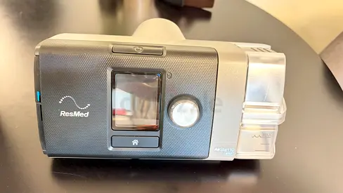 Full set of used ResMed CPAP Machine with Humidifier Chamber - Good Working Condition - Used 1 month