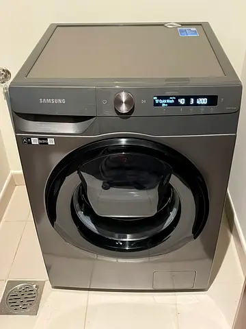 Samsung smart door in door 10/7kg washer dryer combo